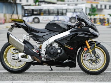 Carenados Moto Aprilia RSV4 1100 2021-2024 - Negro Baratos